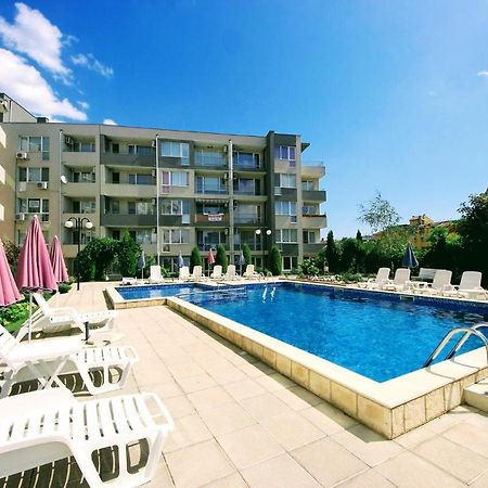 Seaview Apartment Butterfly ซันนีบีช ภายนอก รูปภาพ
